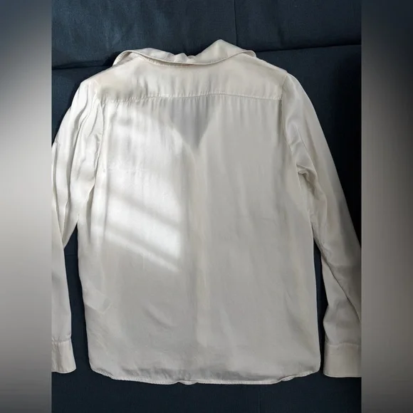 Banana Republic The Perfect Silk Shirt 100% Silk Cream Size S - Picture 5 of 14